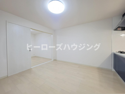 【居間・リビング】 | ウェルスクエア豊中北桜塚 | ※2025年12月中旬撮影！