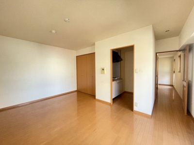 【洋室】 | ミリオーネ・シャトウ高砂 | 別号室の写真になります。現況優先。