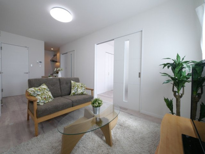 【居間・リビング】 | ラグナ和白 | 別号室の写真になります。現況優先。