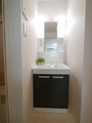 【独立洗面台】 | ラグナ和白 | 別号室の写真になります。現況優先。