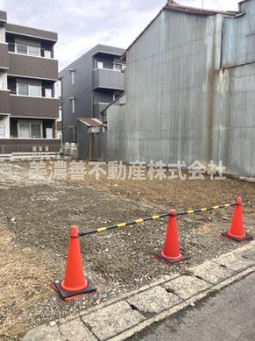 ６１８９７　岐阜市松鴻町土地の外観