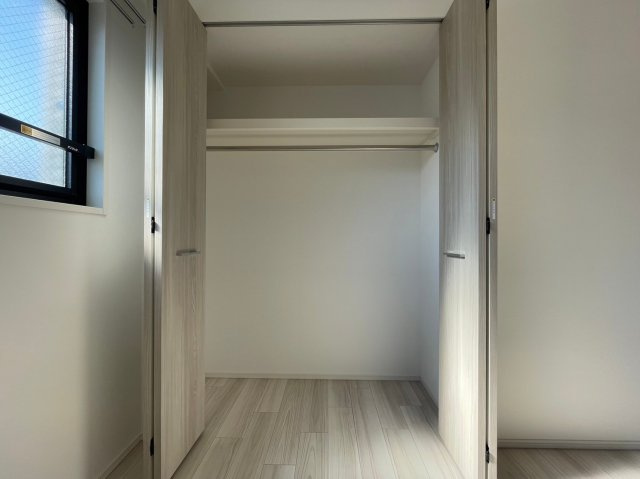 レジュールアッシュ谷町四丁目グランクラスの収納