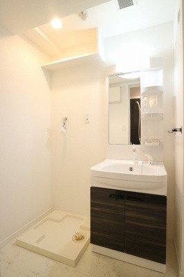 【独立洗面台】 | リヴィエールシャン豊 | 別号室の写真になります。現況優先。