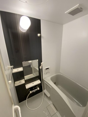 【浴室】 | and R 吉塚 | 別号室の写真になります。現況優先。