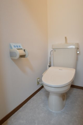 【トイレ】 | 山本コーホーハイツD | 温水洗浄便座も新品取付しました！