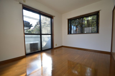 【居間・リビング】 | 山本コーホーハイツB | 室内リフォーム完了しました！照明器具も取付済み