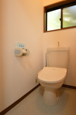 【トイレ】 | 山本コーホーハイツB | 温水洗浄便座も新品取付しました！