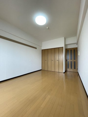 【洋室】 | シティスクエア福岡 | 別号室の写真になります。現況優先。