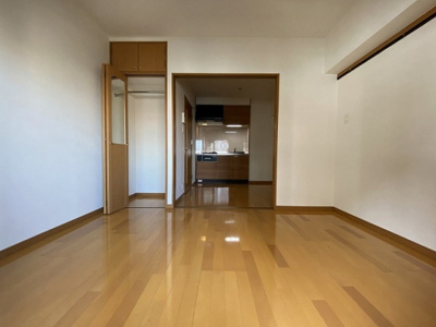 【居間・リビング】 | ＹＧＭ博多  | 別号室の写真になります。現況優先。