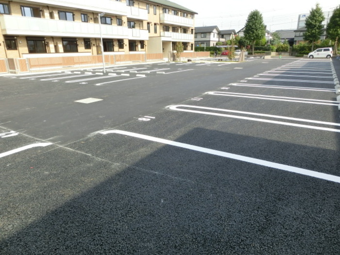 グランドゥール二の宮の駐車場|駐車場