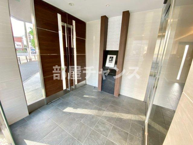 パルティール千種アネックスのエントランス