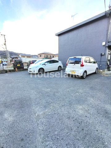 エスポワール園部の駐車場