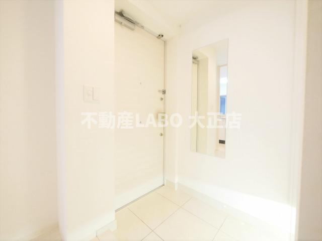 CITY SPIRE難波グレイスの玄関