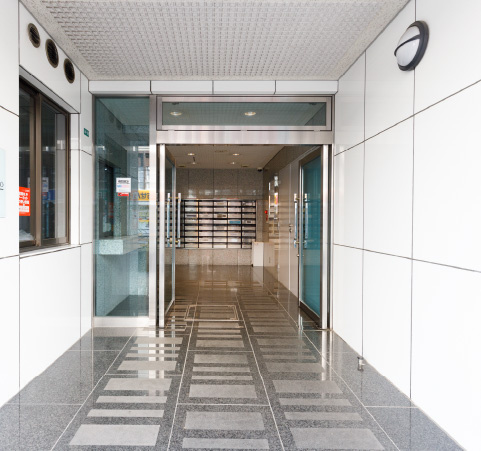 クロス・スクエアNAKANOのエントランス