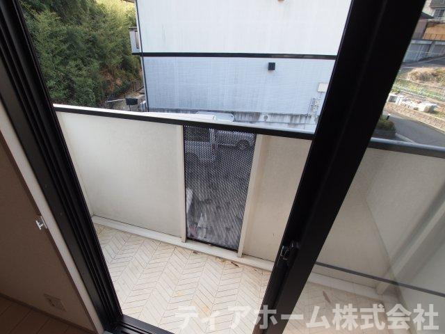 香芝市関屋のハイツのバルコニー