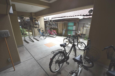 【その他共用部分】 | レジオス板橋本町アヴィニティー　13507 | 敷地内に自転車置き場があります(^^)/