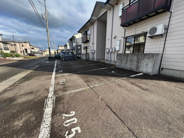 ケイズハウスの駐車場