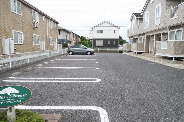 ヴィラ・アベニールＢの駐車場|駐車場