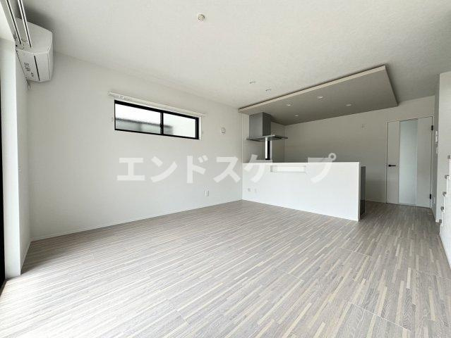 ＳＧテラス元総社　Ⅰの居間・リビング|高崎、前橋、伊勢崎エリアのお部屋探しはエンドスケープまで！お客様の理想お聞かせ下さい♪