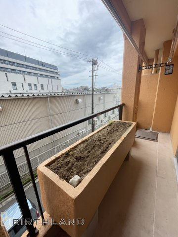 信和大町マンション　3階のバルコニー