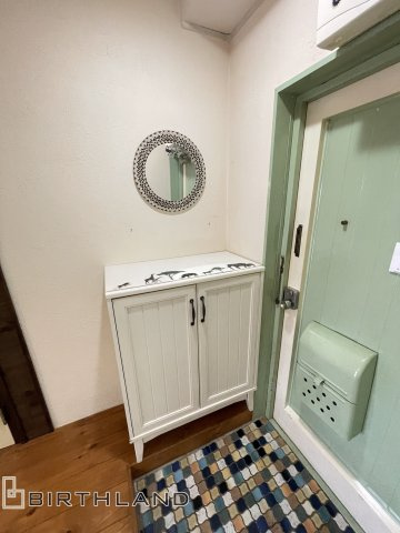 信和大町マンション　3階の玄関
