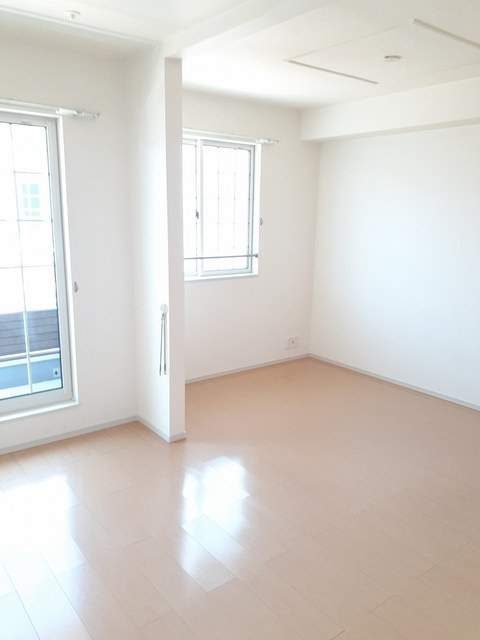 フォルトゥーナCの居間・リビング