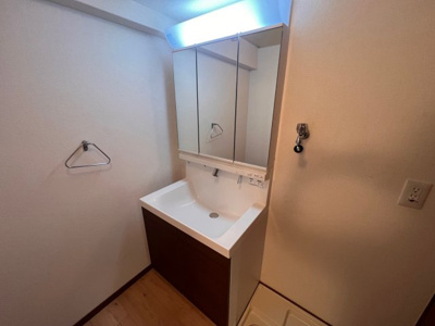 【独立洗面台】 | ロワイヤル京見橋