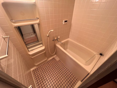 【浴室】 | ロワイヤル京見橋