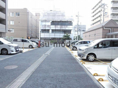 【駐車場】 | ローレルコート茨木西館