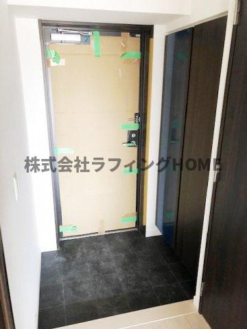 久留米市野中町の賃貸マンションの玄関|落ち着いた玄関です