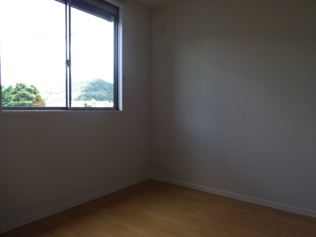 エミマリー川西台の子供部屋