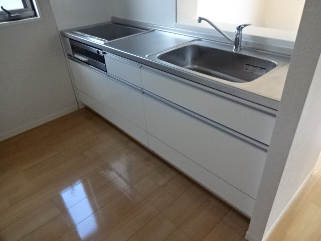 エミマリー川西台のキッチン