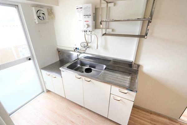 ビレッジハウス立谷川1号棟のキッチン|ビレッジハウスの同一物件・同一タイプの間取りの写真です