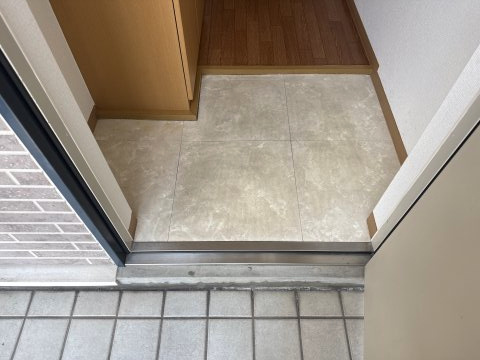 ロワジールの玄関