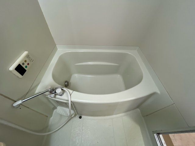 ハッピーバード市川の浴室