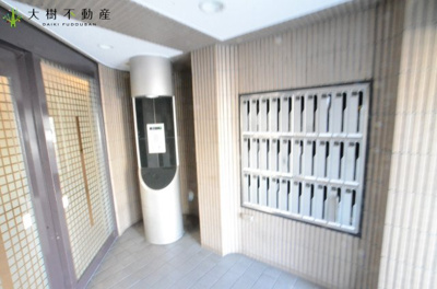 【エントランス】 | シティ海老名　1階　3LDK　リフォーム済み　【仲介手数料無料】