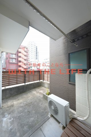 カームハウス【キャッシュバック対象物件】のバルコニー|お洗濯にも便利なバルコニー付き