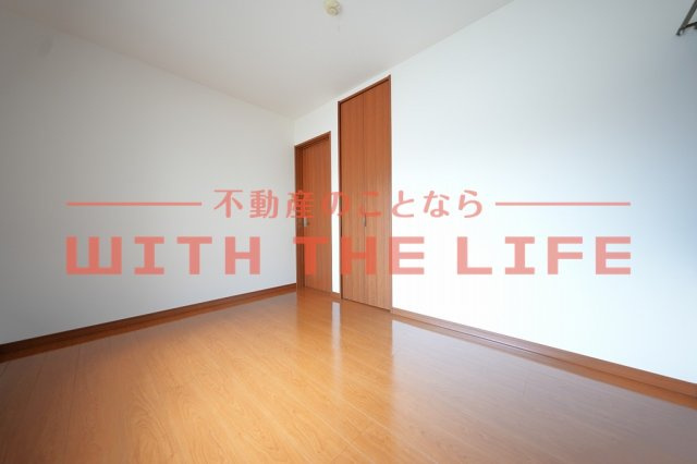 カームハウス【キャッシュバック対象物件】の洋室|広々とした洋室です