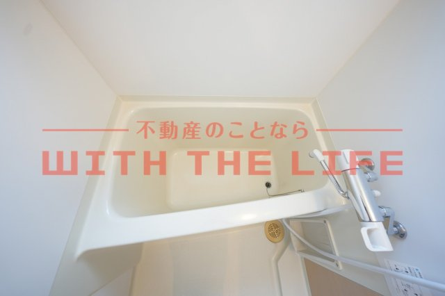 カームハウス【キャッシュバック対象物件】の浴室|ゆったり過ごせるお風呂です