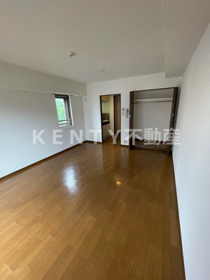 【居間・リビング】 | ＧＲＡＣＥ大森 | こちらのリビングで趣味の時間をお楽しみください