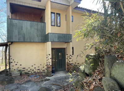 【外観】 | 藤岡市藤岡　中古物件 | 玄関前
