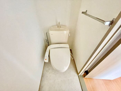 【トイレ】 | コーポ・ミズーリ Ａ | 温水洗浄暖房便座つきトイレ