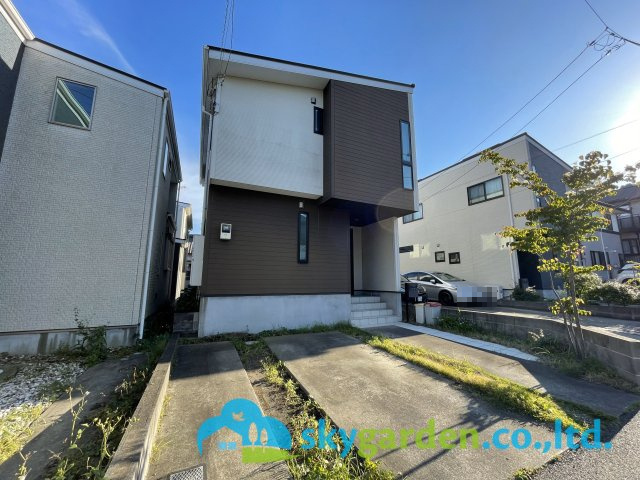 平塚市根坂間　中古戸建の外観|外観もきれいです