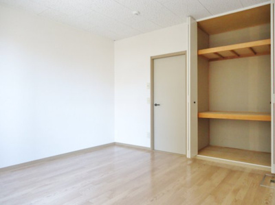 【寝室】 | パナハイツエリーゼ | 洋室8帖