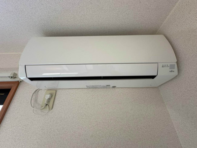 【設備】 | クレール目黒 | 暑い夏や寒い冬に大活躍のエアコン付きです☆冷暖房完備で1年中快適に過ごせます♪