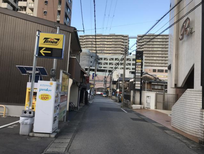 大津市浜大津２丁目の店舗一部の周辺