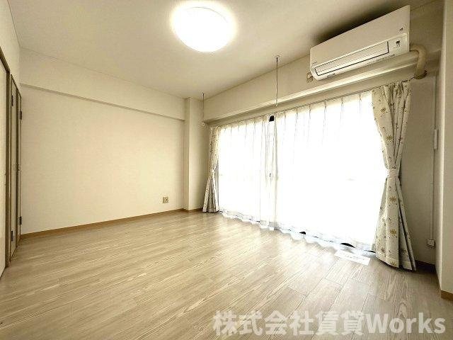 グランディールの内装|明るい室内です