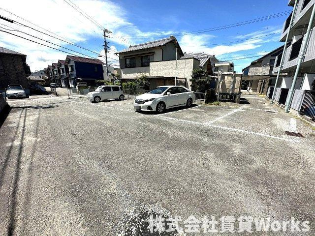 グランディールの駐車場|駐車スペースもあります