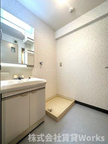 グランディールの洗面所|脱衣スペースもあります