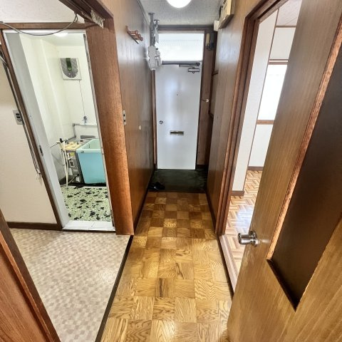 めぐみマンションの玄関